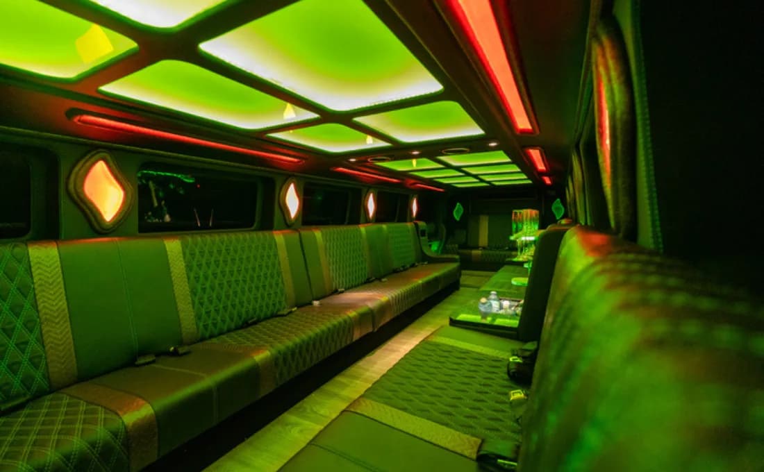 Hummer H2 Limo gallery 1
